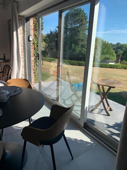 Lovely 1-Bedroom Appartement Le Joyau With Indoor Pool And Sauna Lasne Eksteriør bilde